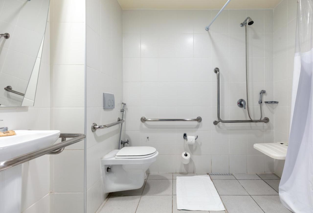 בלו הוריזונטה Ibis Budget Bh Afonso Pena Savassi מראה חיצוני תמונה