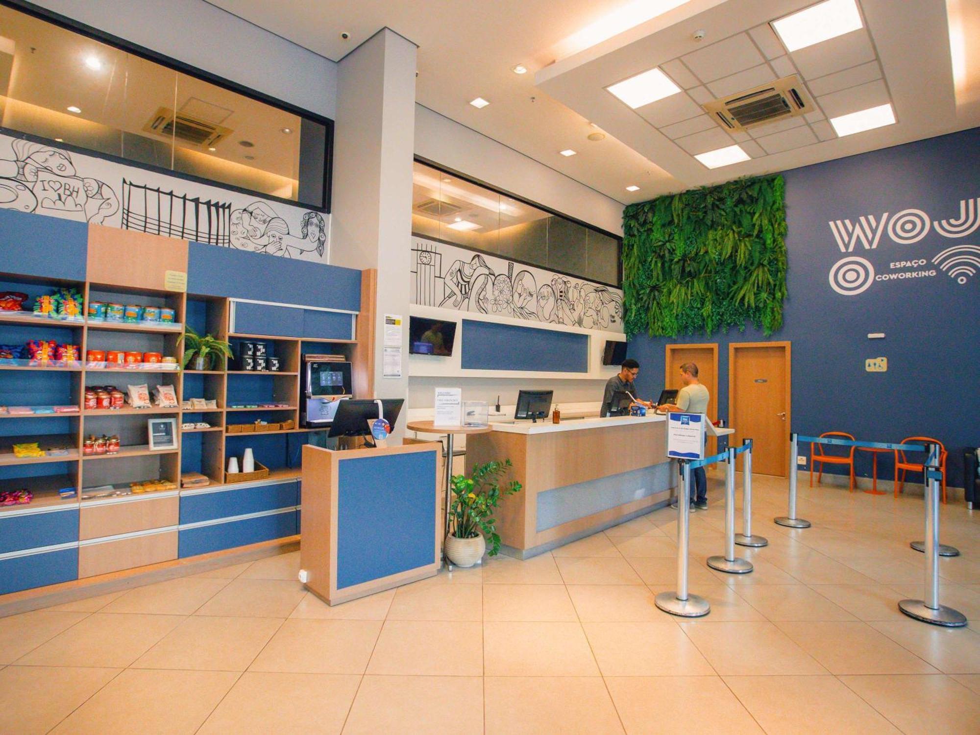 בלו הוריזונטה Ibis Budget Bh Afonso Pena Savassi מראה חיצוני תמונה
